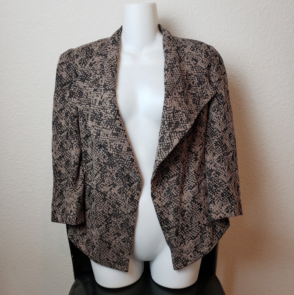 Calvin Klein 3/4 Sleeve Patterned Blazer 4